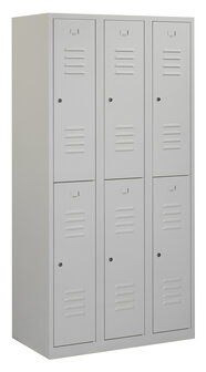 Lockerkast. 180 x 90 x 50 cm (HxBxD). 3 kolommen met 2 deurtjes per kolom en ventilatie sleuven.